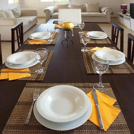 Apartman Lurie 6 *